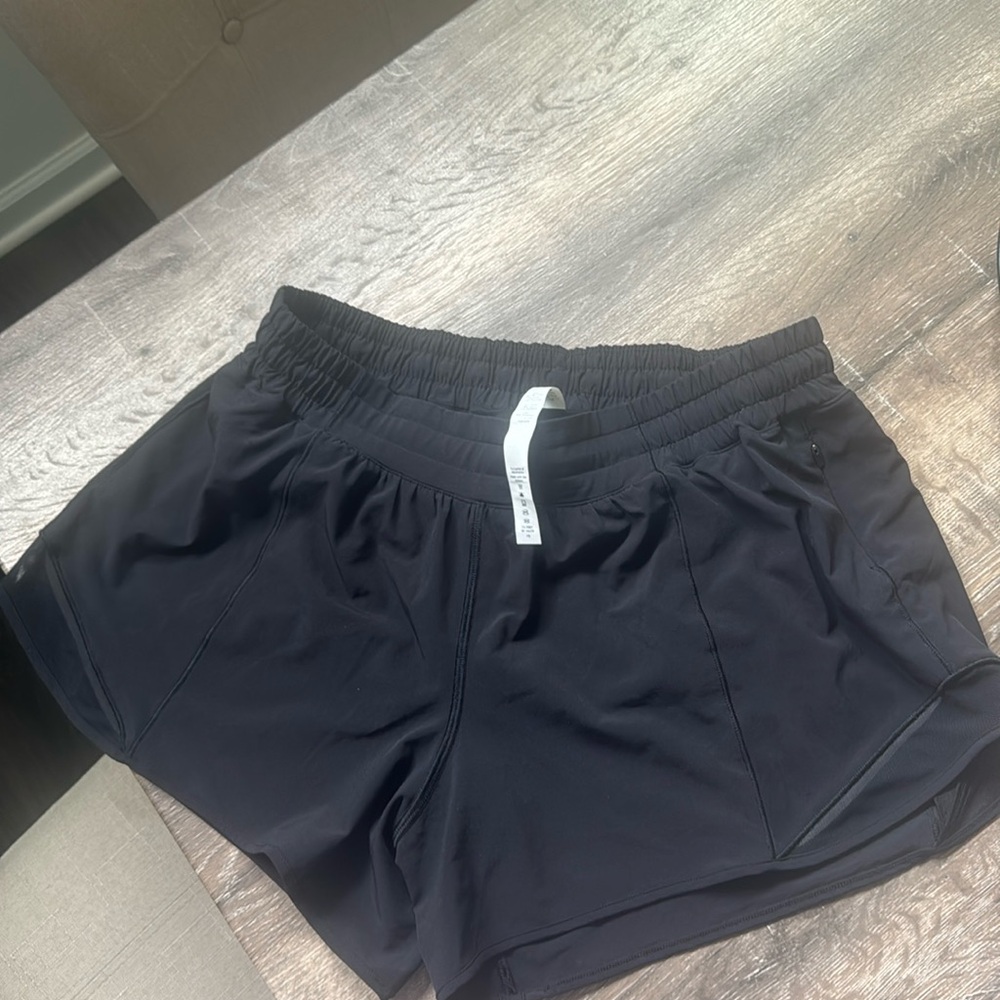 Hotty hot lululemon low rise 4 inch tall shorts